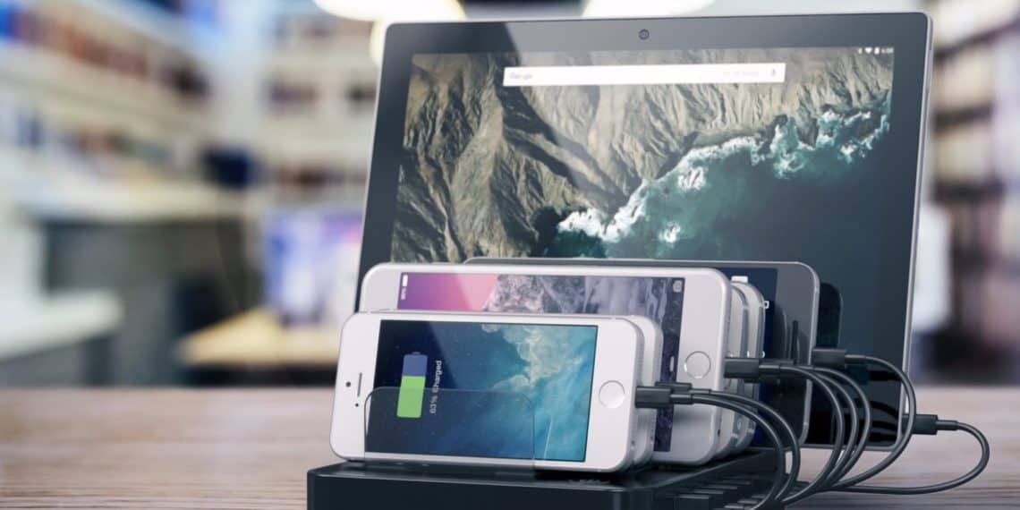 10 Best Cell Phone Charging Stations 2019